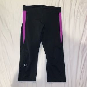 Under Armour Cropped Leggings size Large
